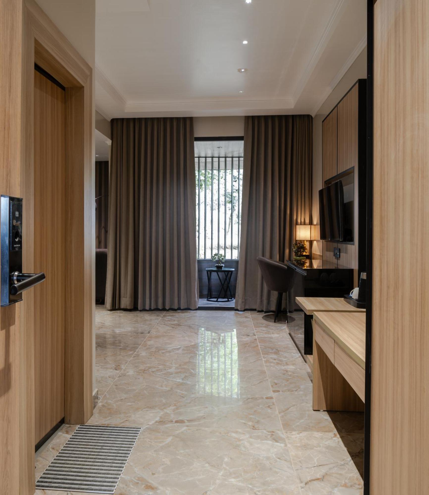 Alpine Hotel And Villas ดารัมซาลา ภายนอก รูปภาพ