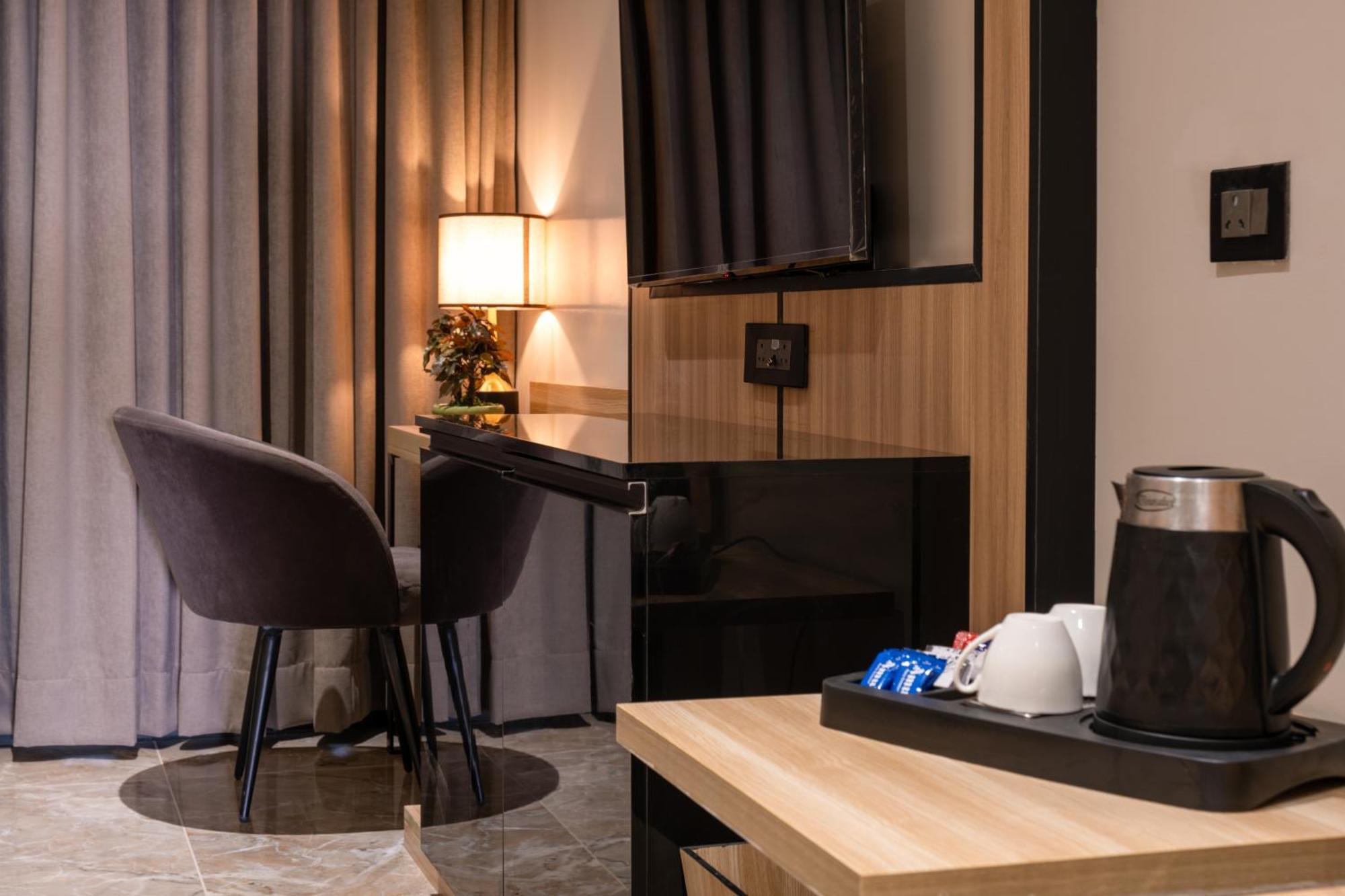 Alpine Hotel And Villas ดารัมซาลา ภายนอก รูปภาพ